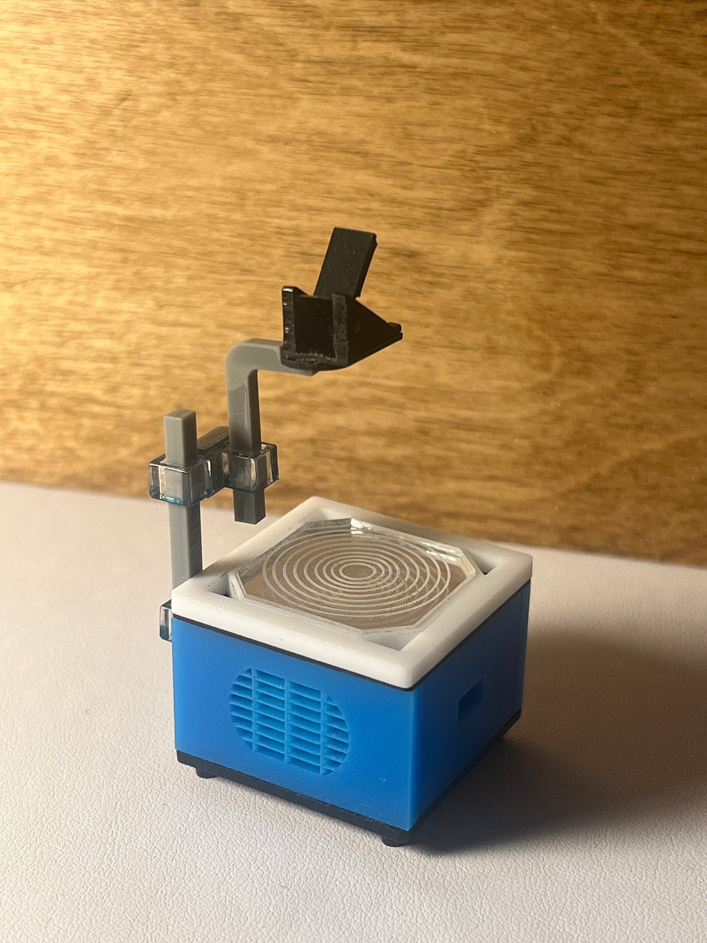 Overhead Projector 1:12 Scale