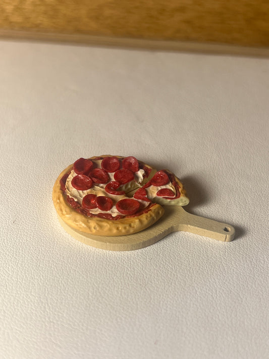 Pizza on Tray 1:12 Scale