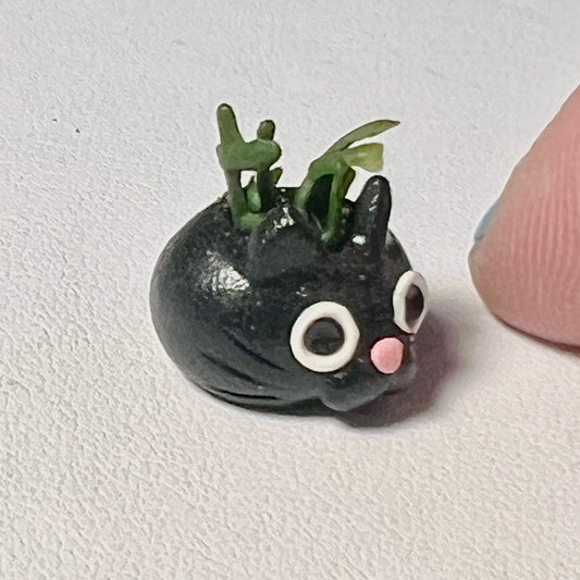 Cat Planter 1:12 Scale