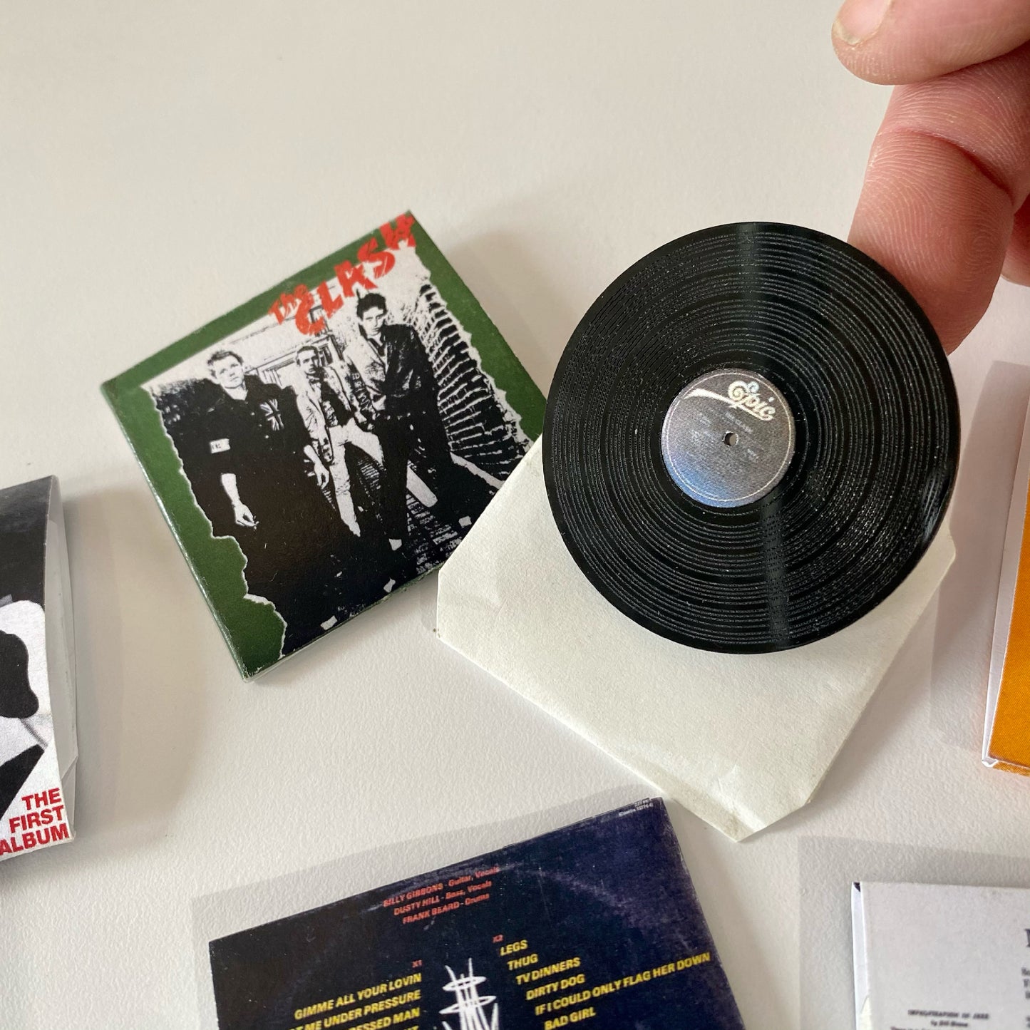 2" Record Album 1:6 Scale