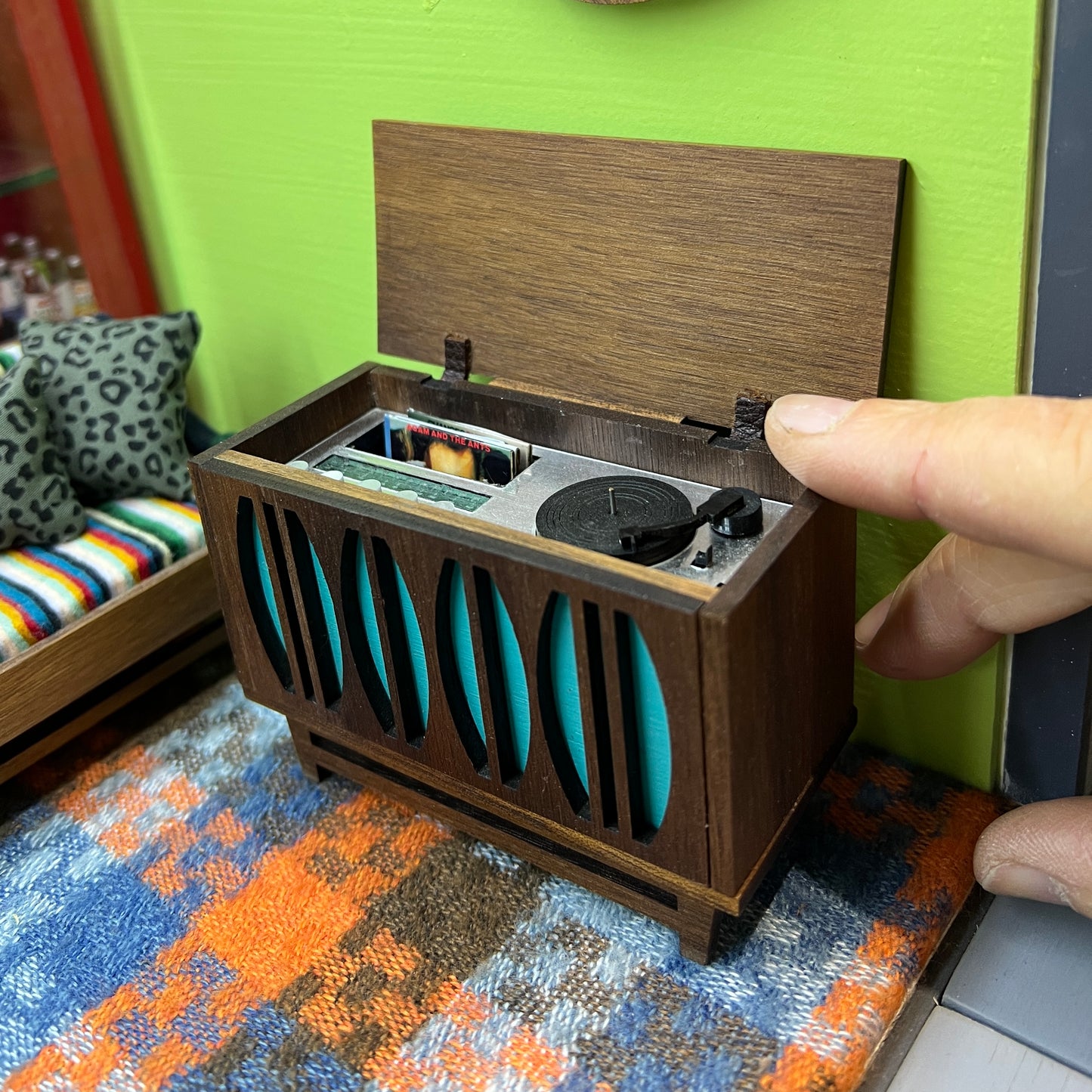 Walnut Stereo Console 1:12 Scale