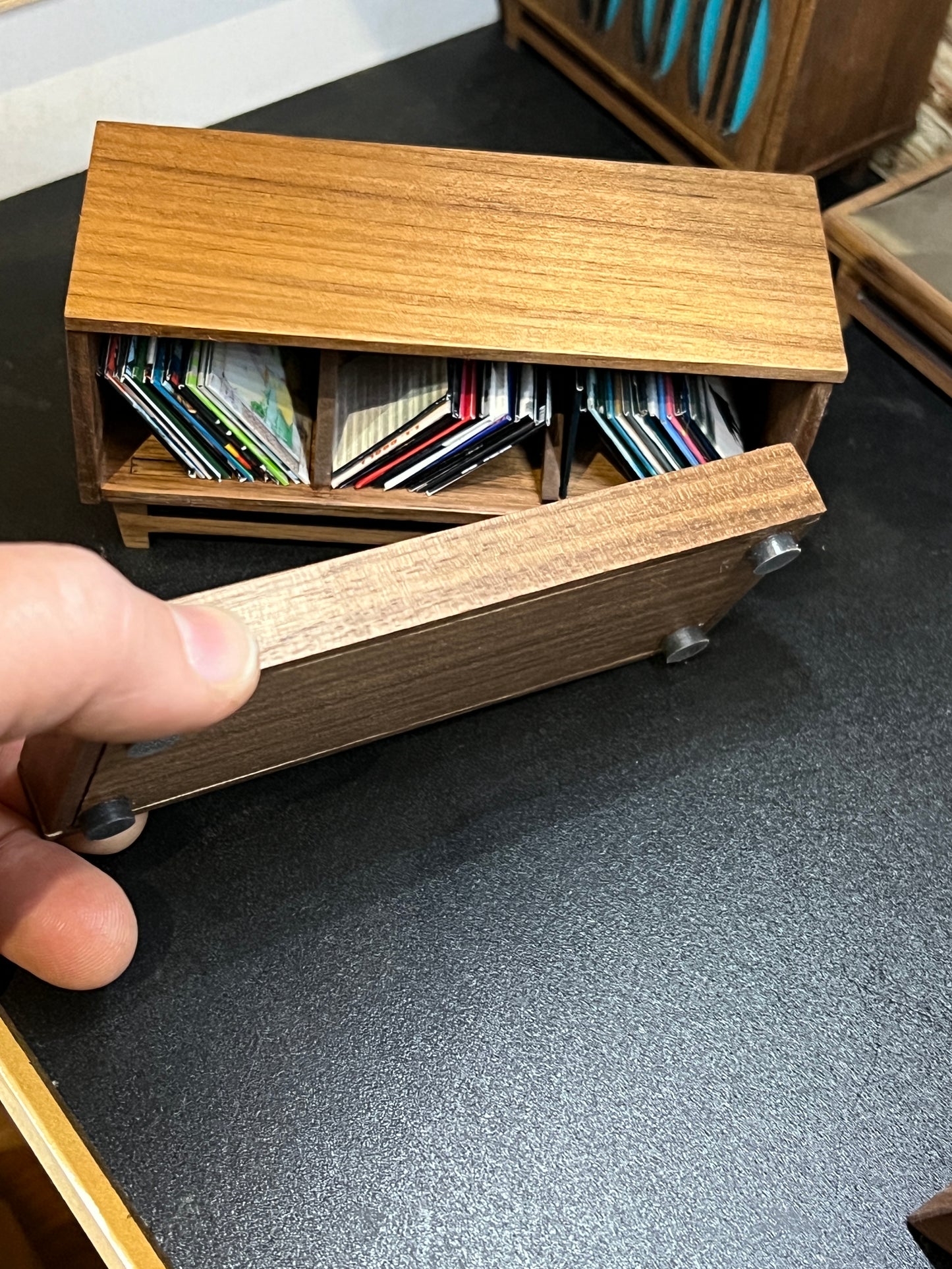 Dual Turntable Mixing Board Set 1:12 Scale