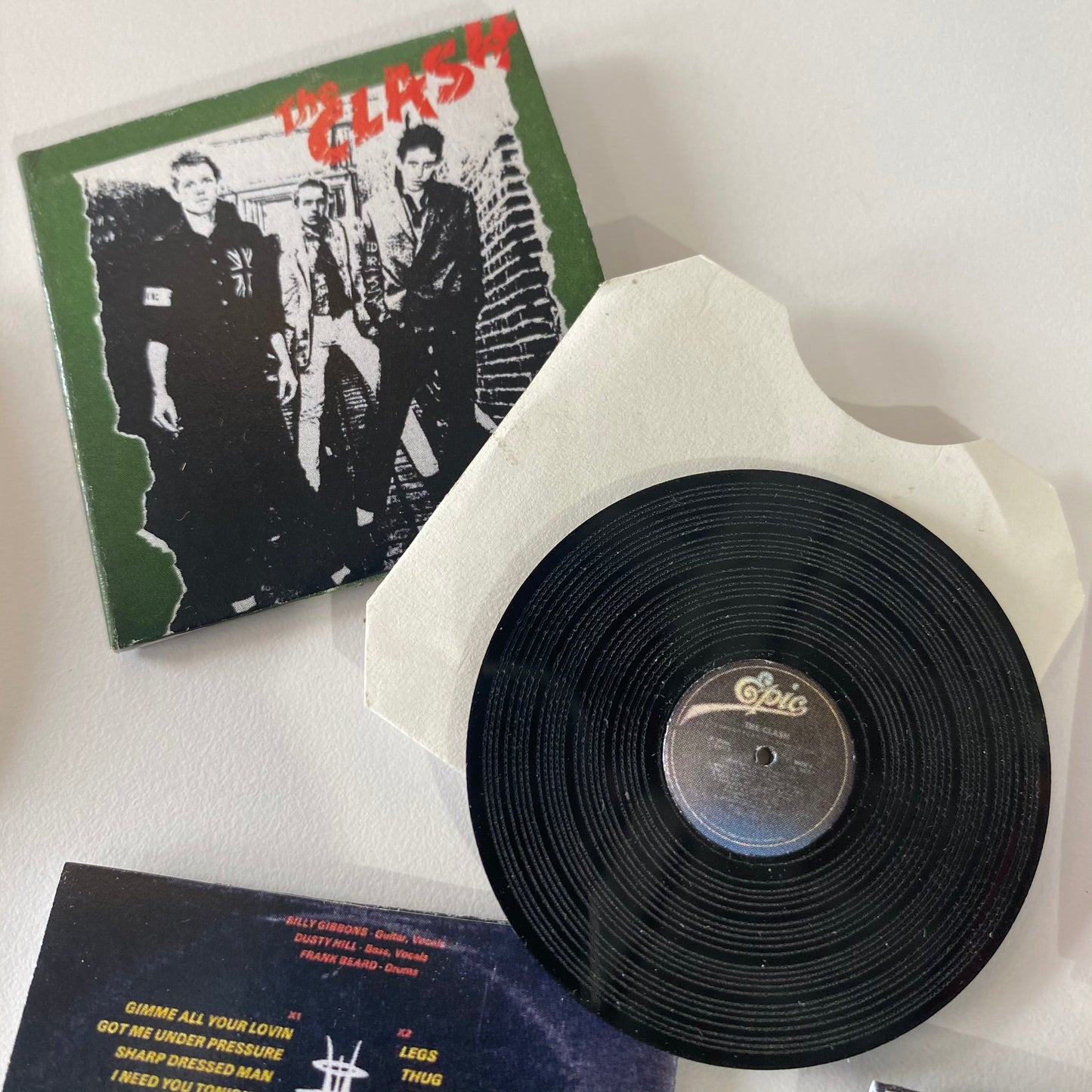 2" Record Album 1:6 Scale