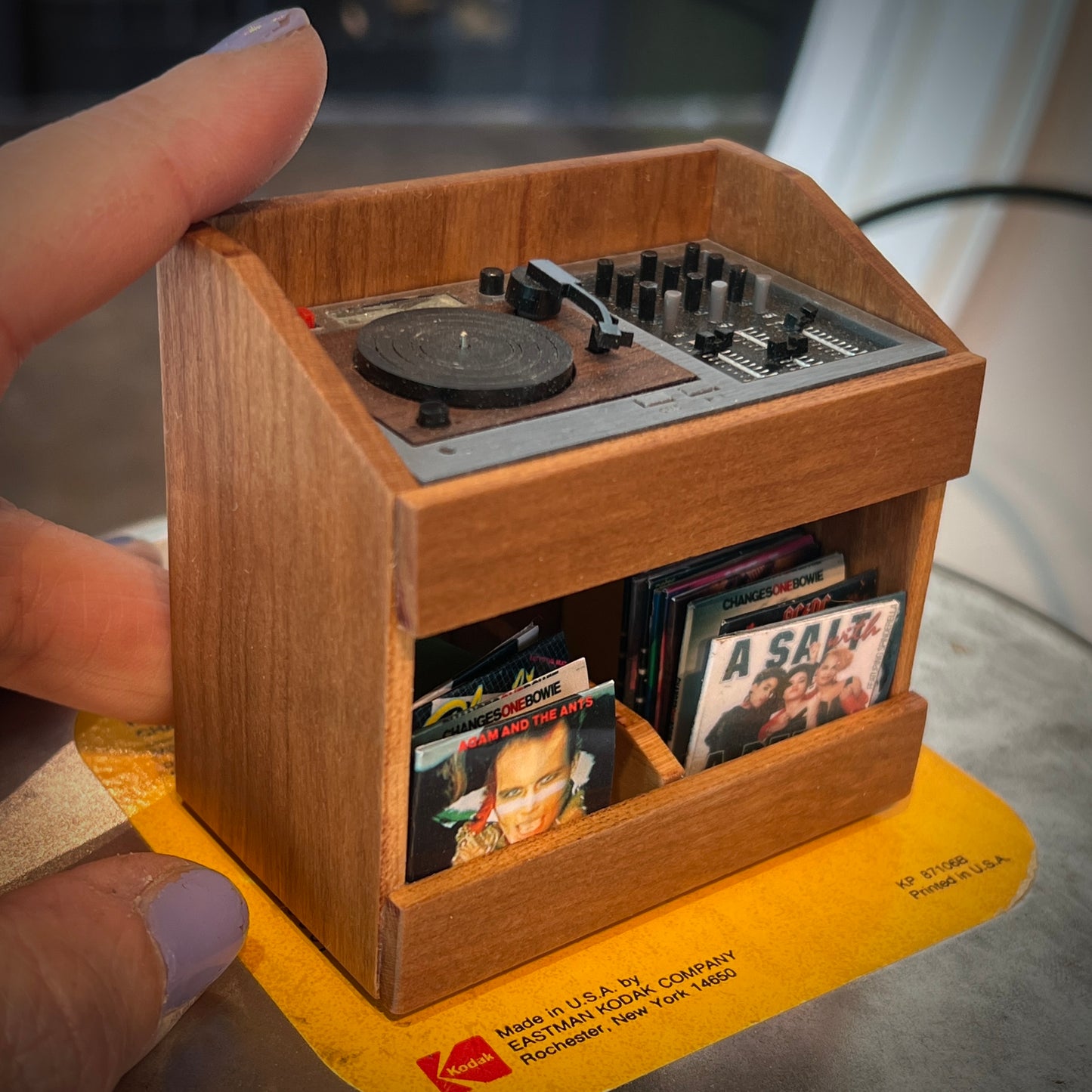 Turntable Mixer, Cabinet, & Albums 1:12 Scale