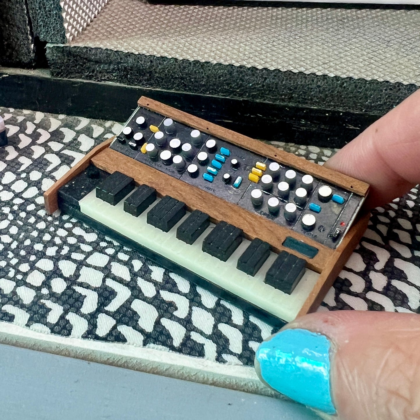 Mini Mini Moog 1:12 Scale