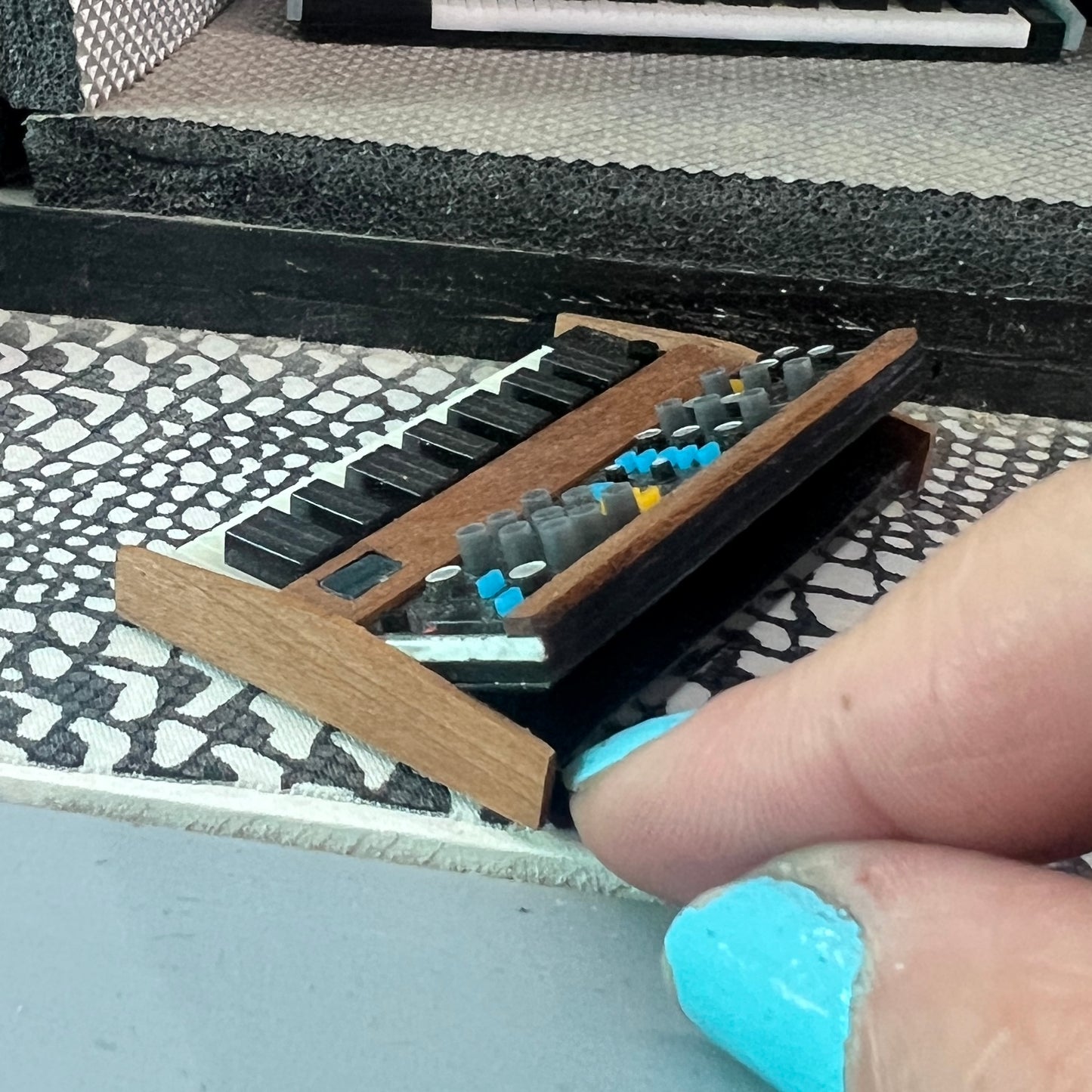 Mini Mini Moog 1:12 Scale