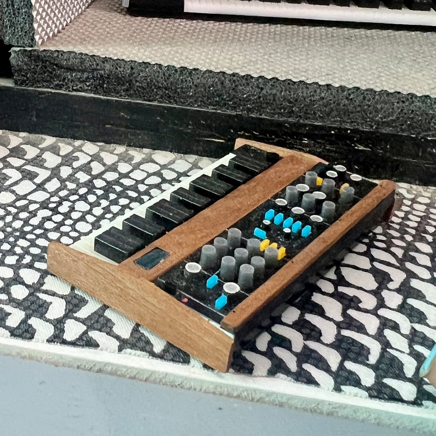 Mini Mini Moog 1:12 Scale