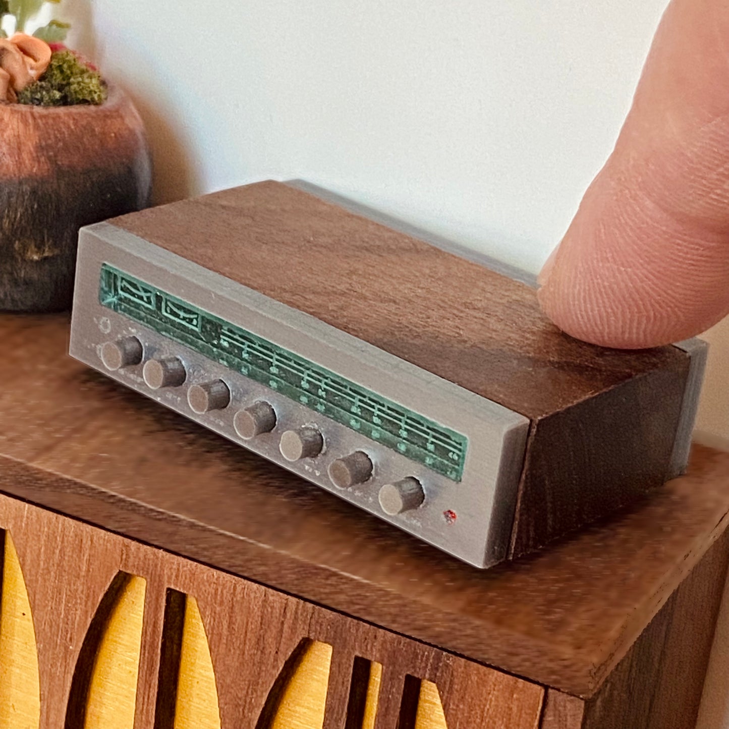 Stereo System with Speakers 1:12 Scale