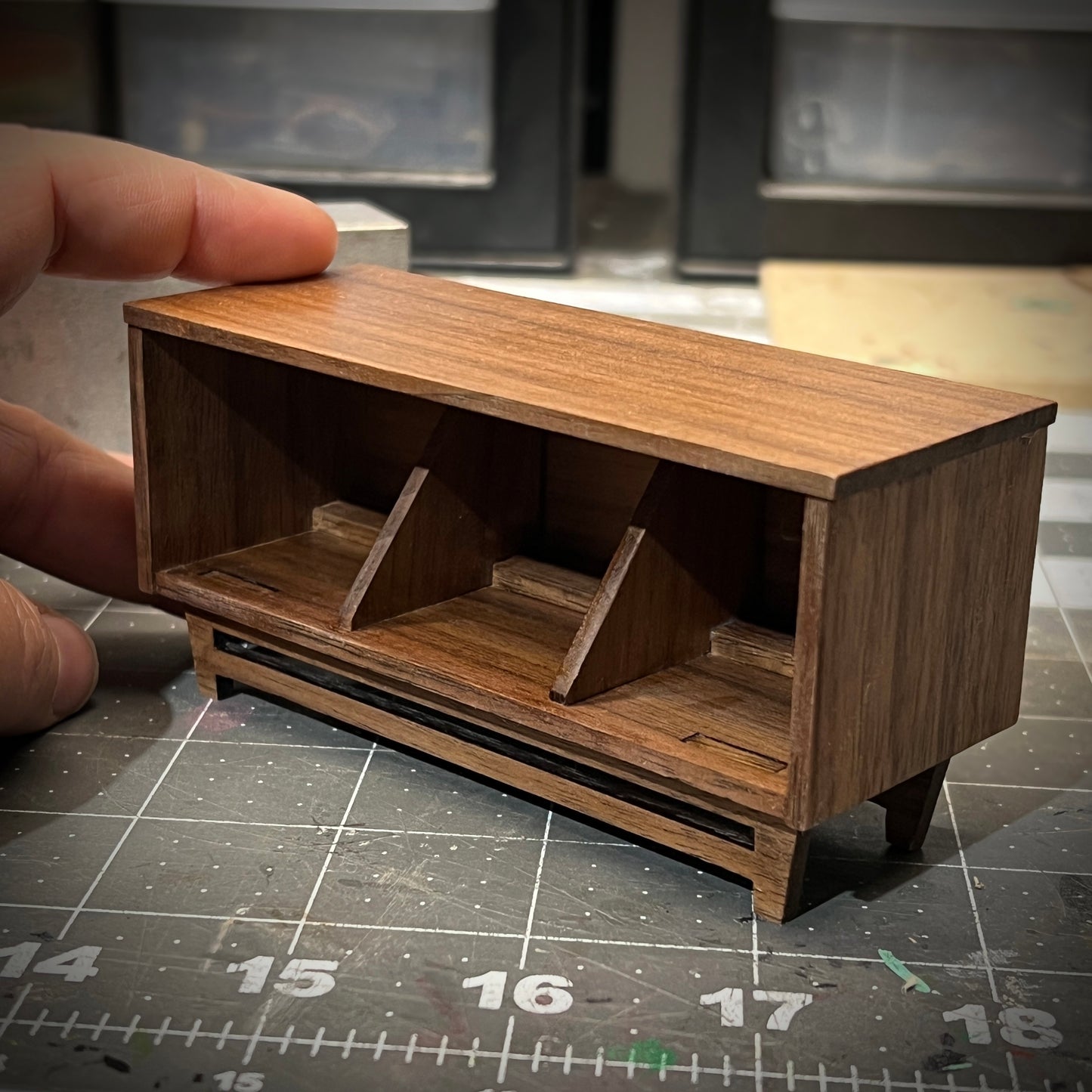 Dual Turntable Mixing Board Set 1:12 Scale