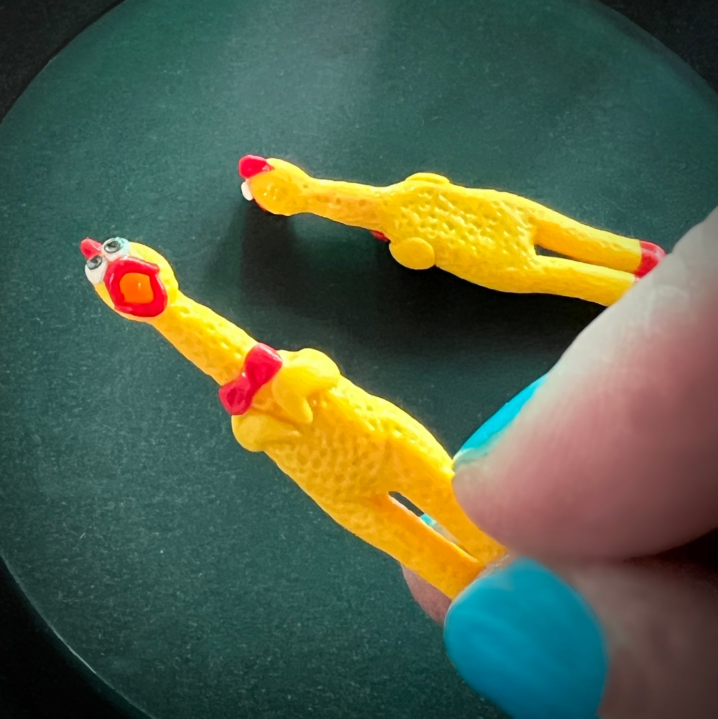 Rubber Chicken 1:12 SCALE